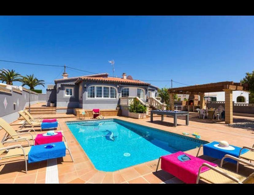 Villa Ingrid Алайор Екстериор снимка
