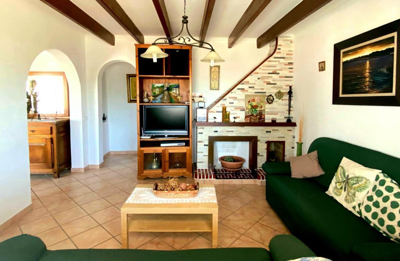Villa Ingrid Алайор Екстериор снимка